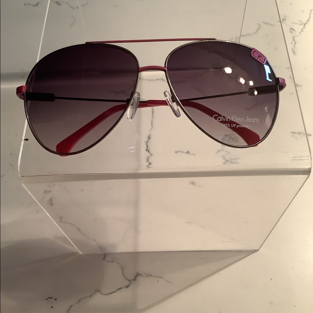 NWOT Calvin Klein Jeans Sunglasses